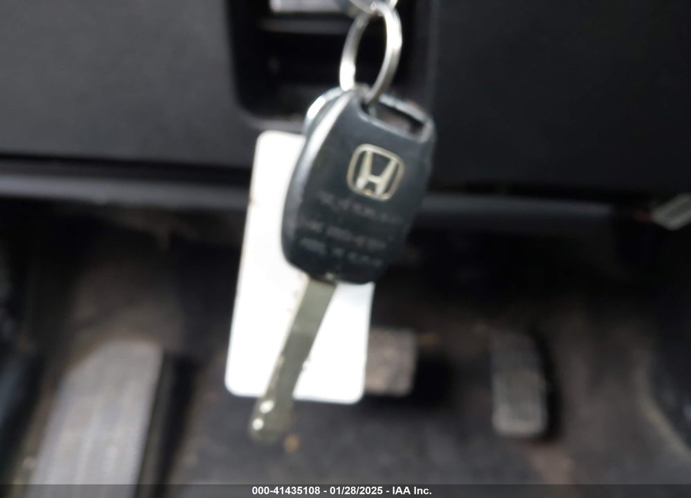 2010 HONDA FIT SPORT VIN: JHMGE8H44AC030770