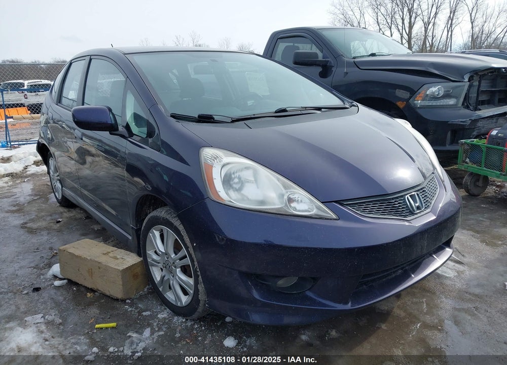 2010 HONDA FIT SPORT VIN: JHMGE8H44AC030770