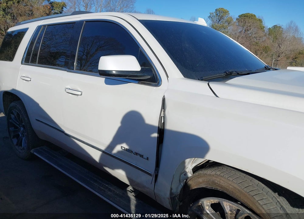 2016 GMC YUKON DENALI VIN: 1GKS2CKJ1GR363542