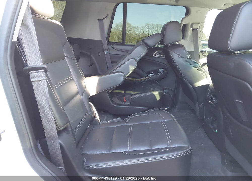 2016 GMC YUKON DENALI VIN: 1GKS2CKJ1GR363542