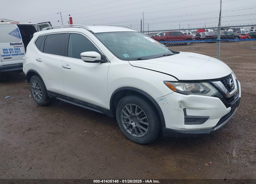 2017 NISSAN ROGUE S VIN: 5N1AT2MT2HC786188