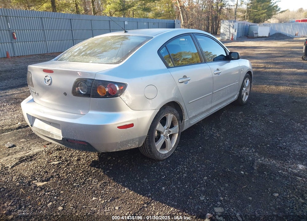 2005 MAZDA 3 S VIN: JM1BK123151239364