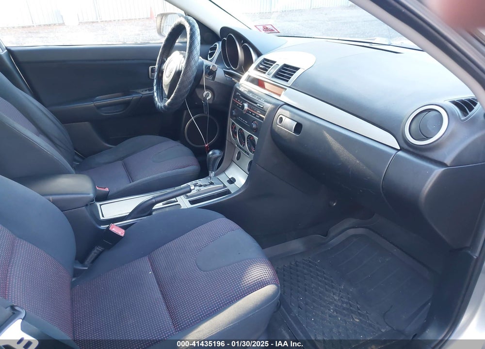 2005 MAZDA 3 S VIN: JM1BK123151239364