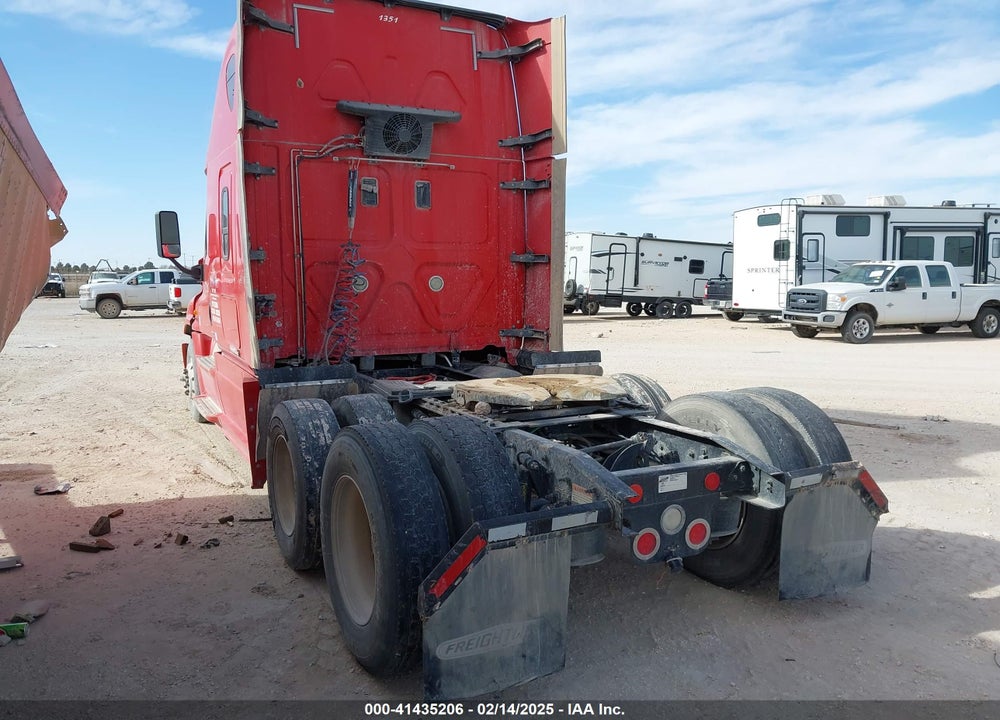 2017 FREIGHTLINER CASCADIA 125 --- VIN: 1FUGGLDR8HLHJ0645