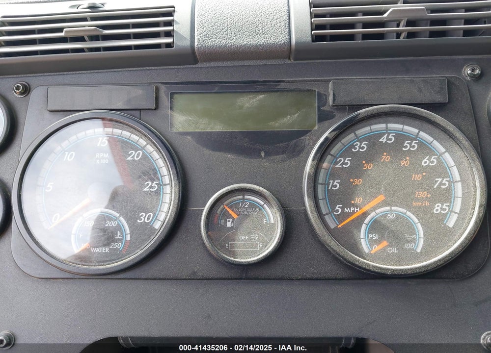 2017 FREIGHTLINER CASCADIA 125 --- VIN: 1FUGGLDR8HLHJ0645