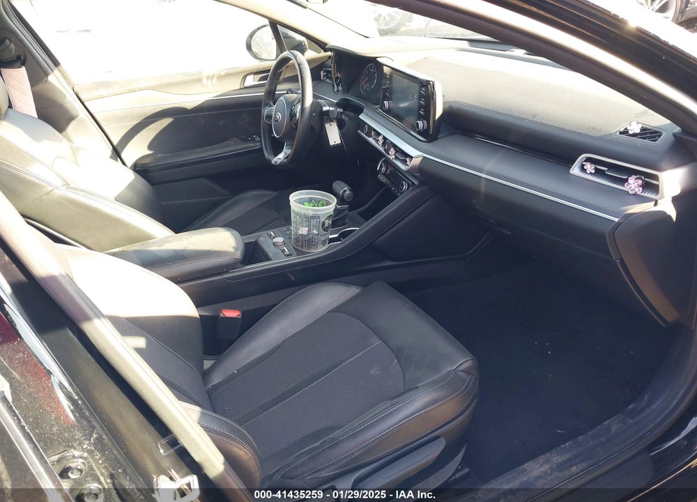 2021 KIA K5 VIN: 5XXG64J24MG079178