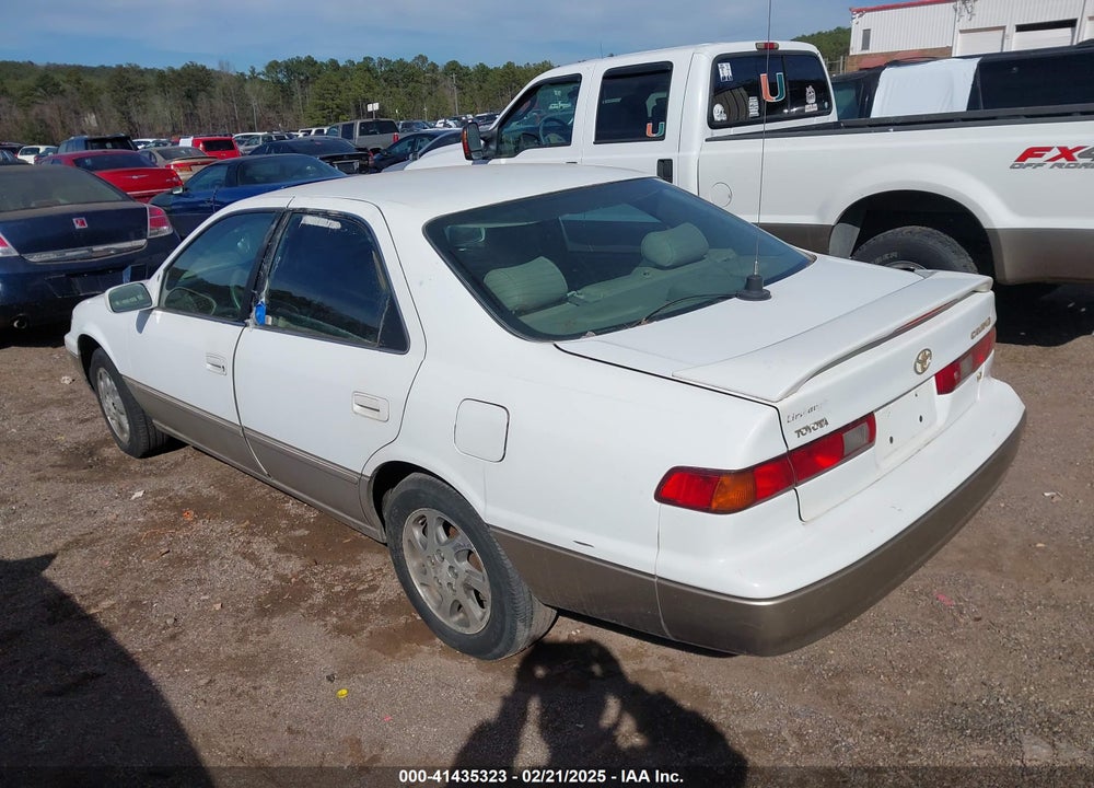 1999 TOYOTA CAMRY LE V6 VIN: 4T1BF28K5XU932833