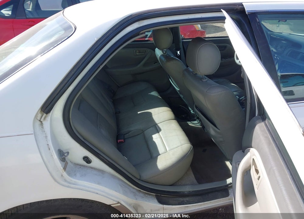 1999 TOYOTA CAMRY LE V6 VIN: 4T1BF28K5XU932833