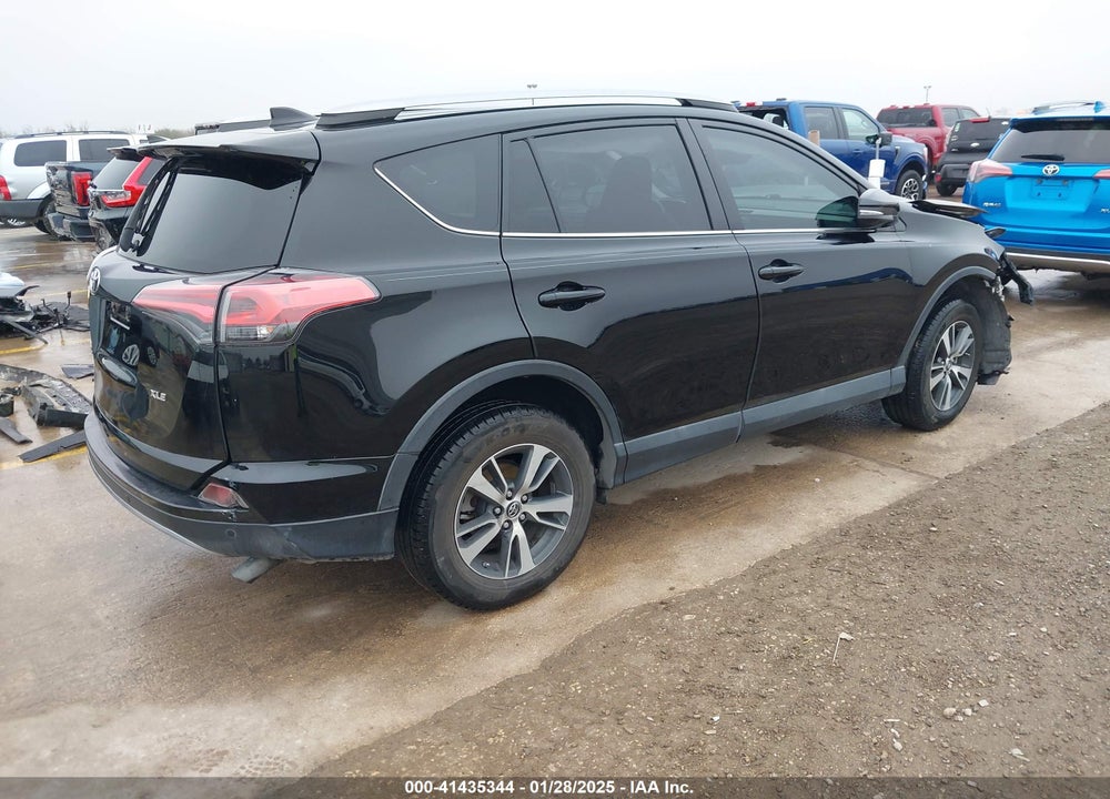 2018 TOYOTA RAV4 ADVENTURE/XLE VIN: 2T3WFREV8JW434875