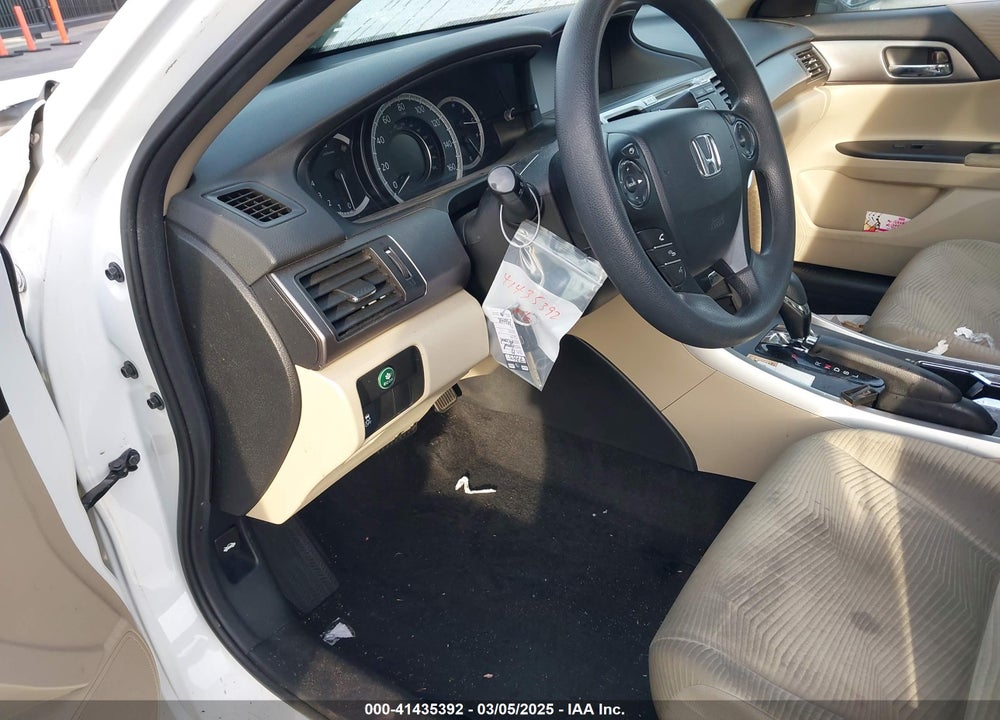 2015 HONDA ACCORD VIN: 1HGCR2F33FA153587