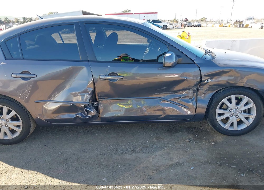 2007 MAZDA 3 I VIN: JM1BK32G771660216