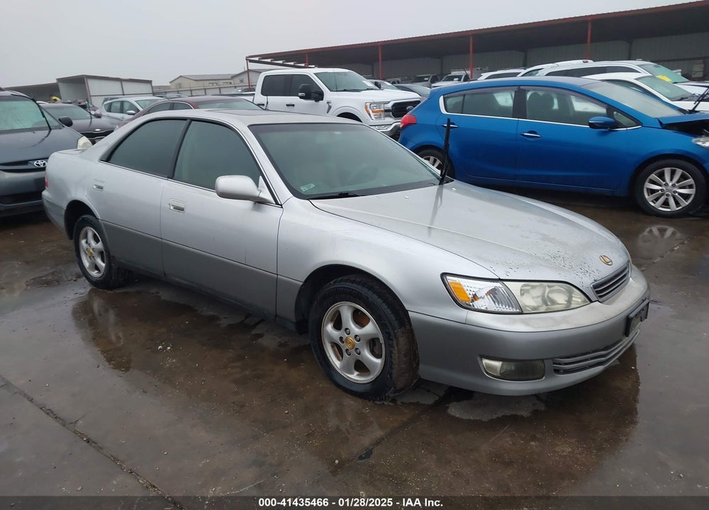 2000 LEXUS ES 300 VIN: JT8BF28G2Y0244683