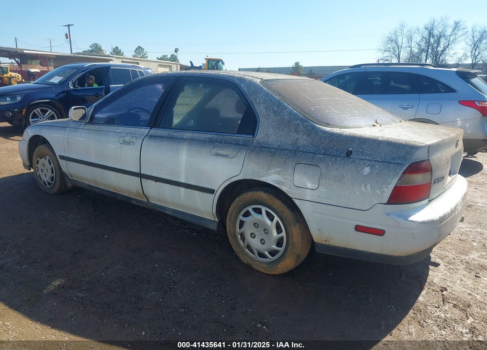 1994 HONDA ACCORD LX VIN: JHMCD5636RC015760