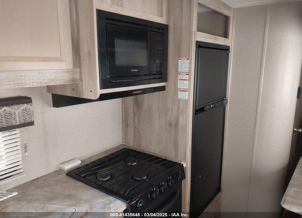 2020 COACHMEN CATALINA VIN: 5ZT2CAUB6LU037051