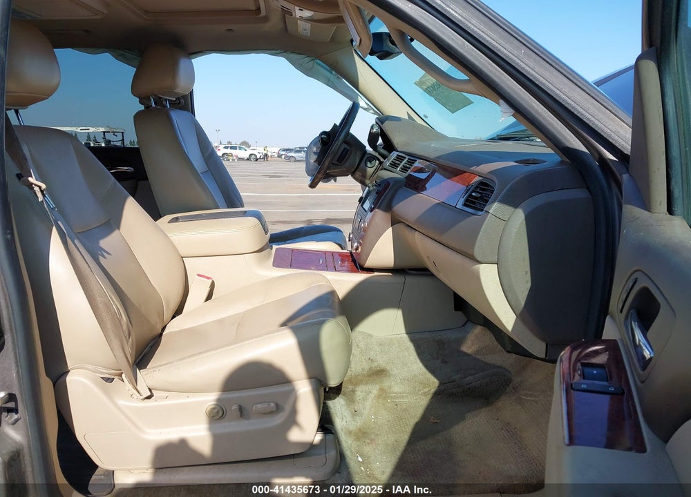 2014 CHEVROLET TAHOE VIN: 1GNSKCE09ER154892