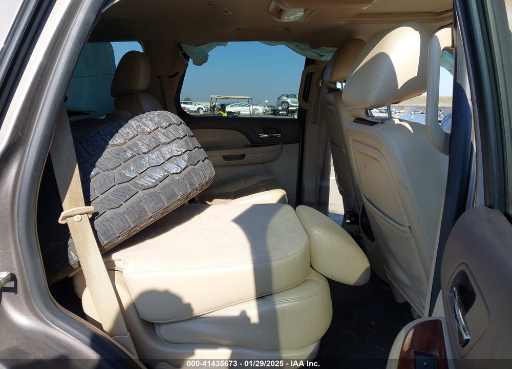 2014 CHEVROLET TAHOE VIN: 1GNSKCE09ER154892