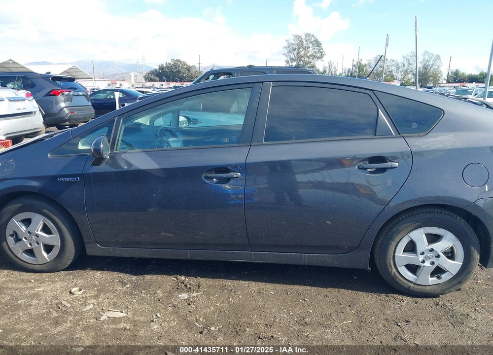 2011 TOYOTA PRIUS FOUR VIN: JTDKN3DU0B0303100
