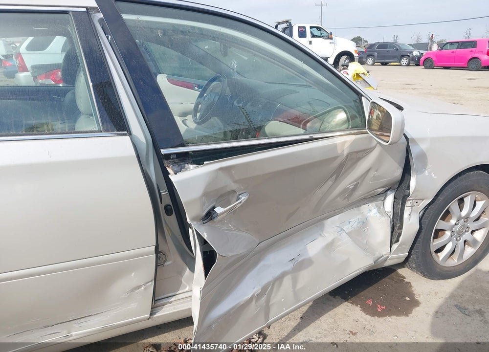 2002 LEXUS ES 300 VIN: JTHBF30GX25006088