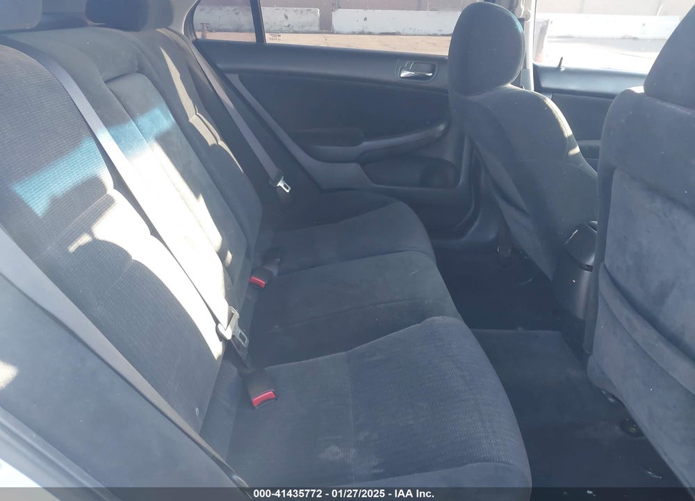 2005 HONDA ACCORD 2.4 LX VIN: 1HGCM56465A130747