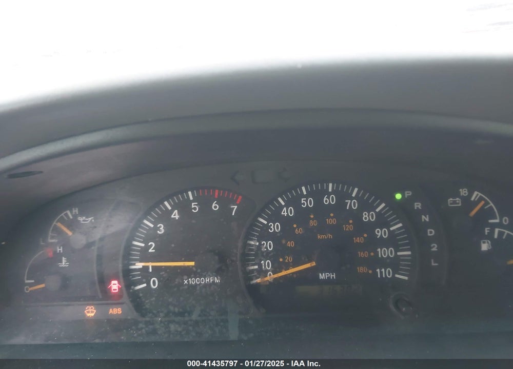 2001 TOYOTA TUNDRA LTD V8 VIN: 5TBRT38121S210555