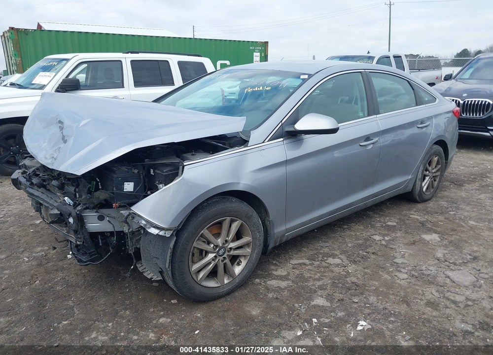 2015 HYUNDAI SONATA VIN: 5NPE24AF7FH251099