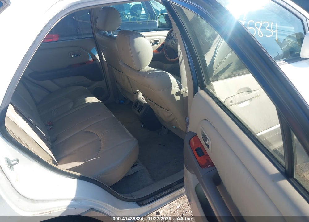 2002 LEXUS RX 300 VIN: JTJHF10U520244897