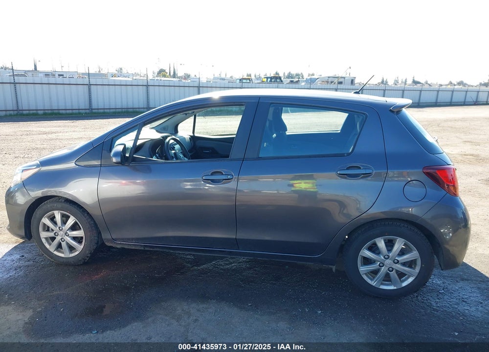 2015 TOYOTA YARIS VIN: VNKKTUD34FA022251