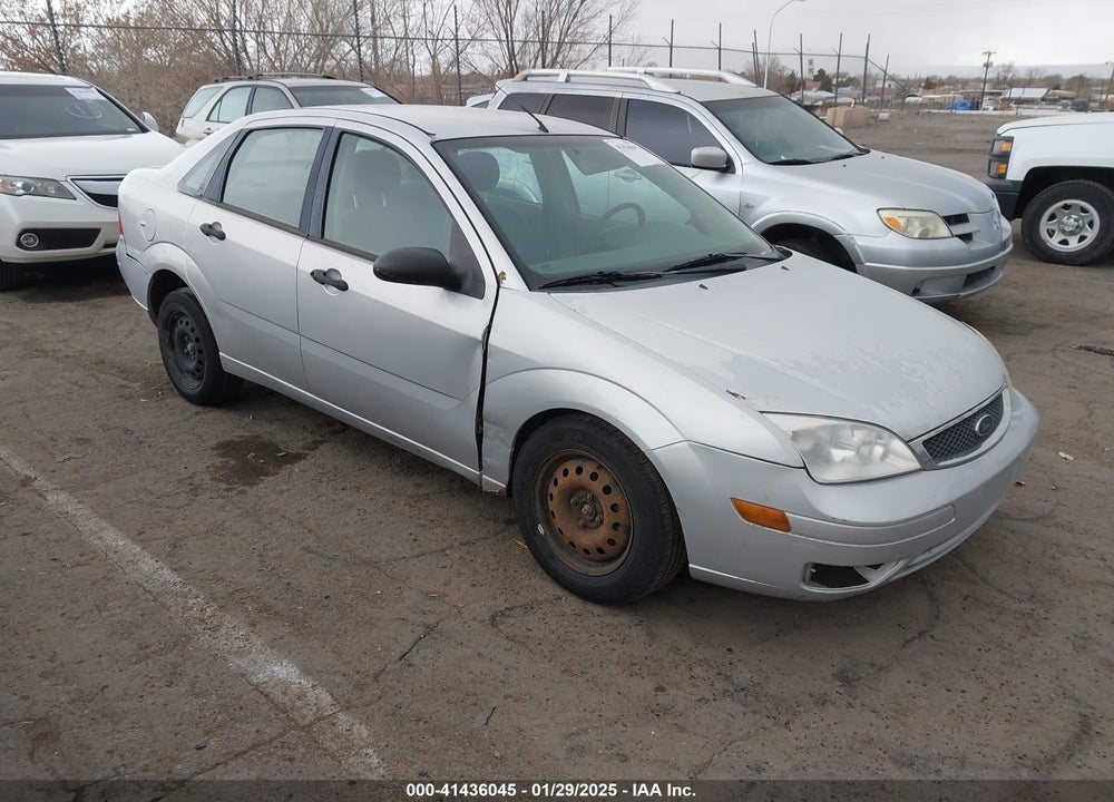 2005 FORD FOCUS ZX4 VIN: 1FAFP34N95W298006