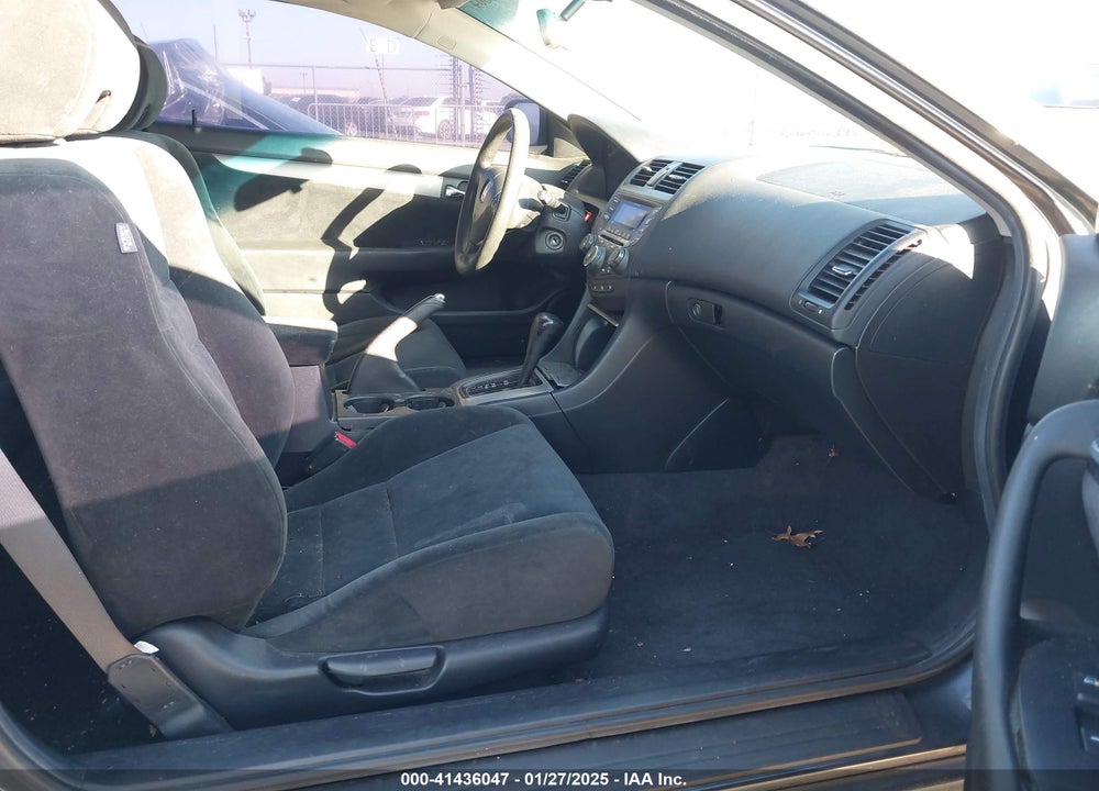 2005 HONDA ACCORD 2.4 EX VIN: 1HGCM72755A003189