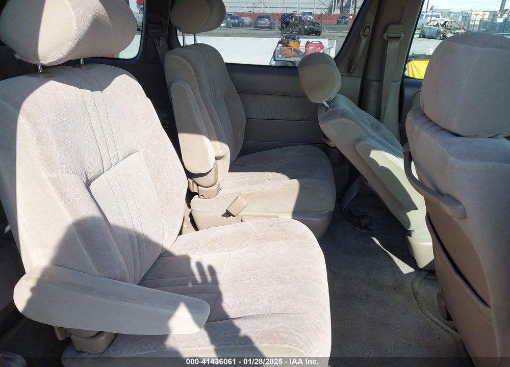 2000 TOYOTA SIENNA LE VIN: 4T3ZF13C2YU175326