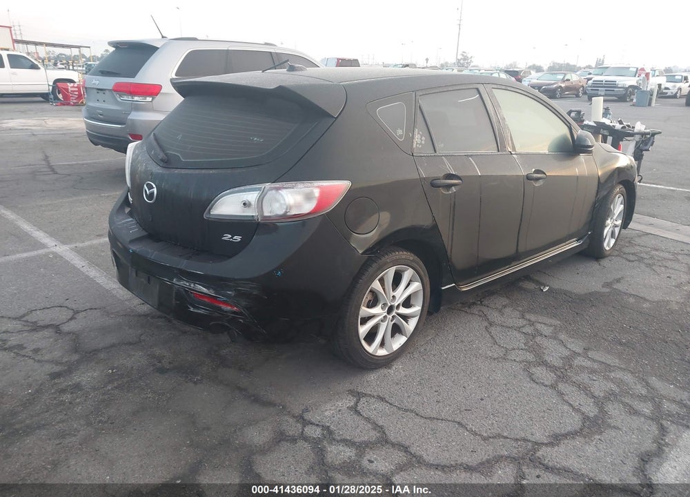 2011 MAZDA MAZDA3 VIN: JM1BL1K64B1372168