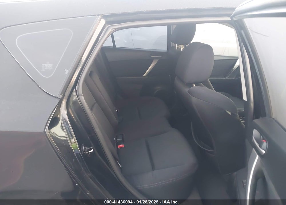 2011 MAZDA MAZDA3 VIN: JM1BL1K64B1372168