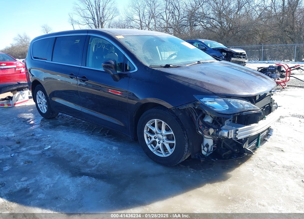 2017 CHRYSLER PACIFICA LX VIN: 2C4RC1CG0HR824028