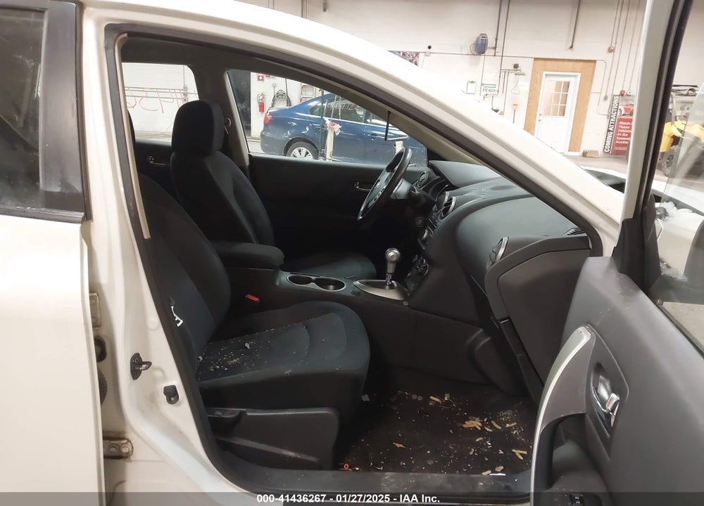 2013 NISSAN ROGUE S VIN: JN8AS5MV5DW633831