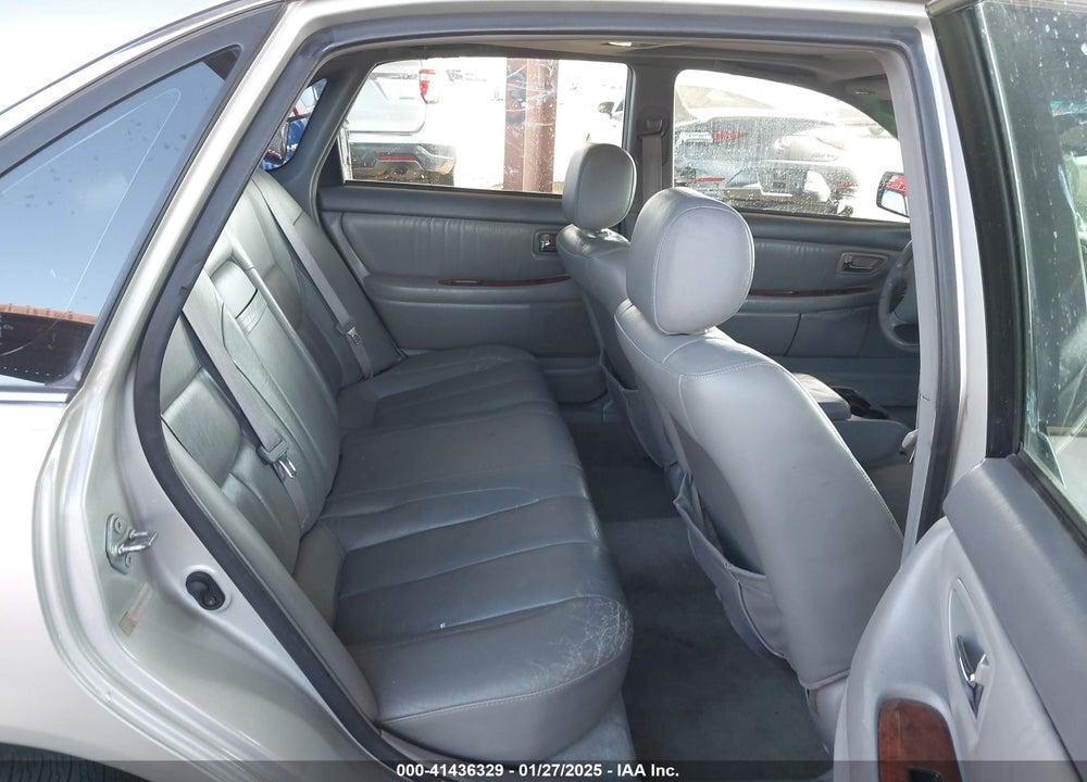 2002 TOYOTA AVALON XLS VIN: 4T1BF28B92U213044
