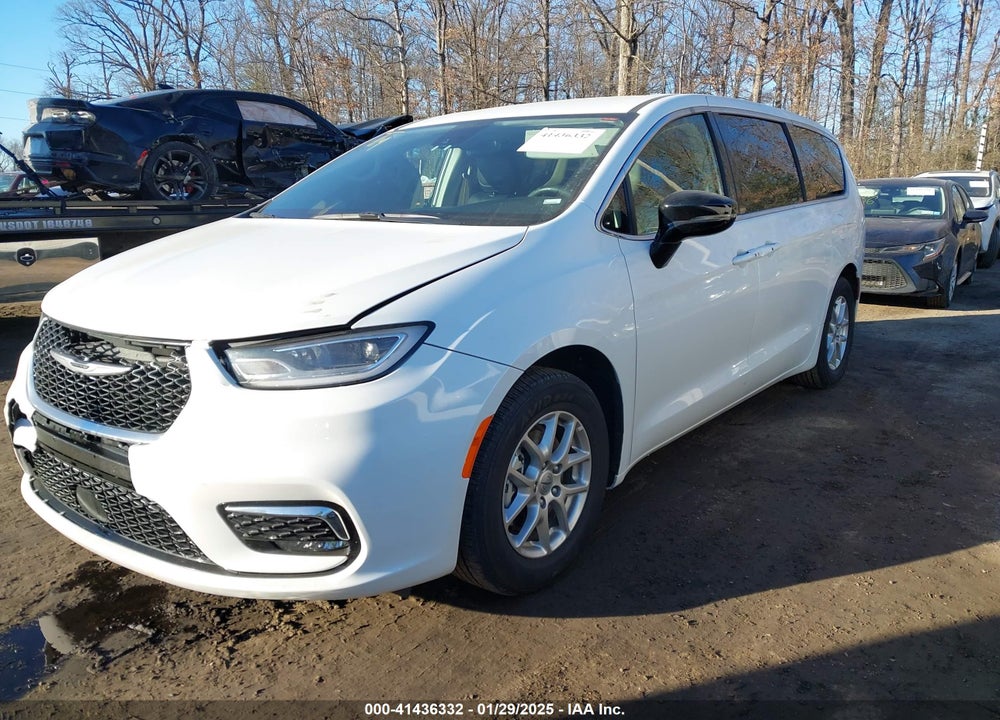 2024 CHRYSLER PACIFICA TOURING L VIN: 2C4RC1BG1RR106264