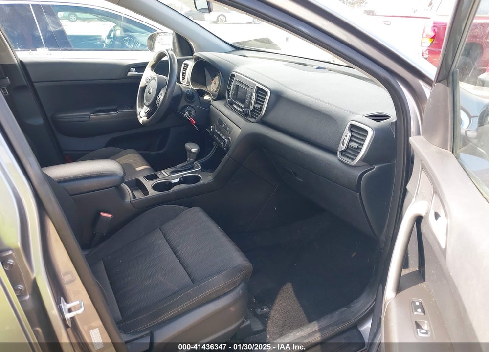 2017 KIA SPORTAGE LX VIN: KNDPM3AC8H7078008