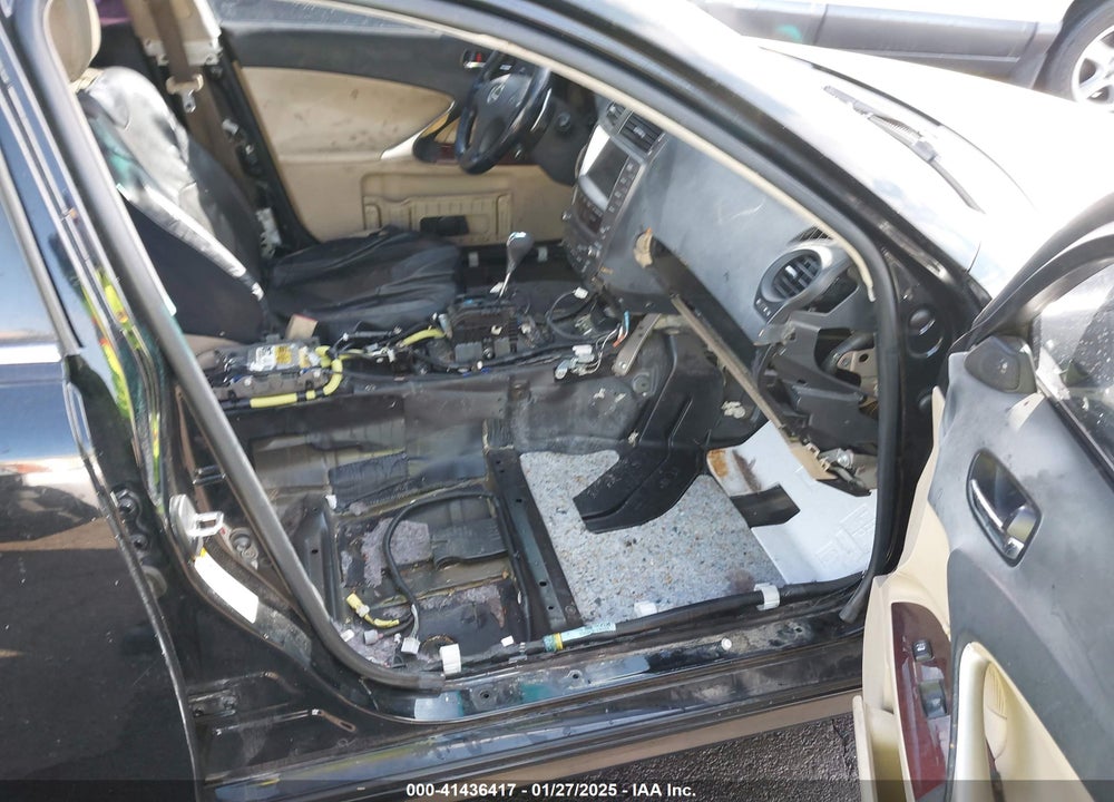 2007 LEXUS IS 350 VIN: JTHBE262272008287