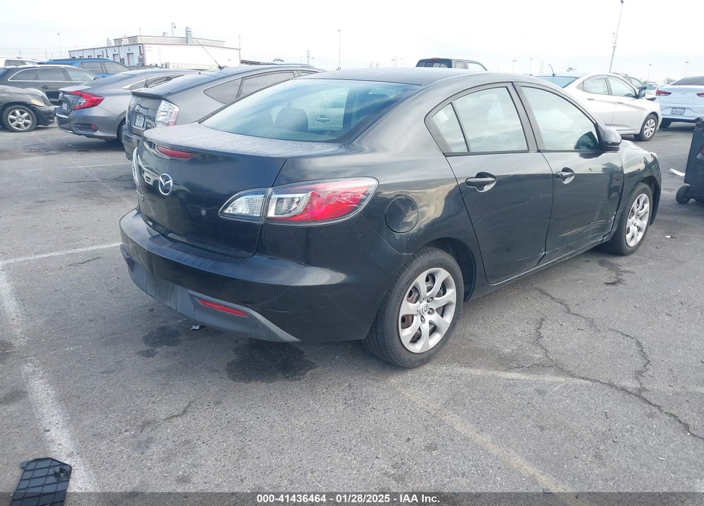 2011 MAZDA 3 I SPORT VIN: JM1BL1UG6B1362859