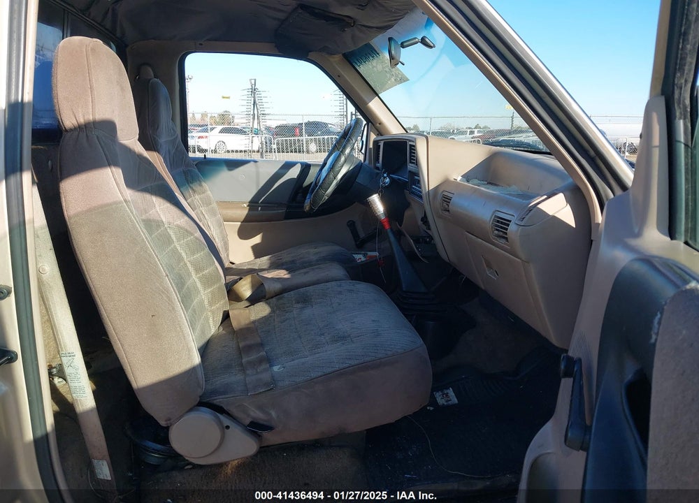 1994 FORD RANGER VIN: 1FTCR10A4RPB85580