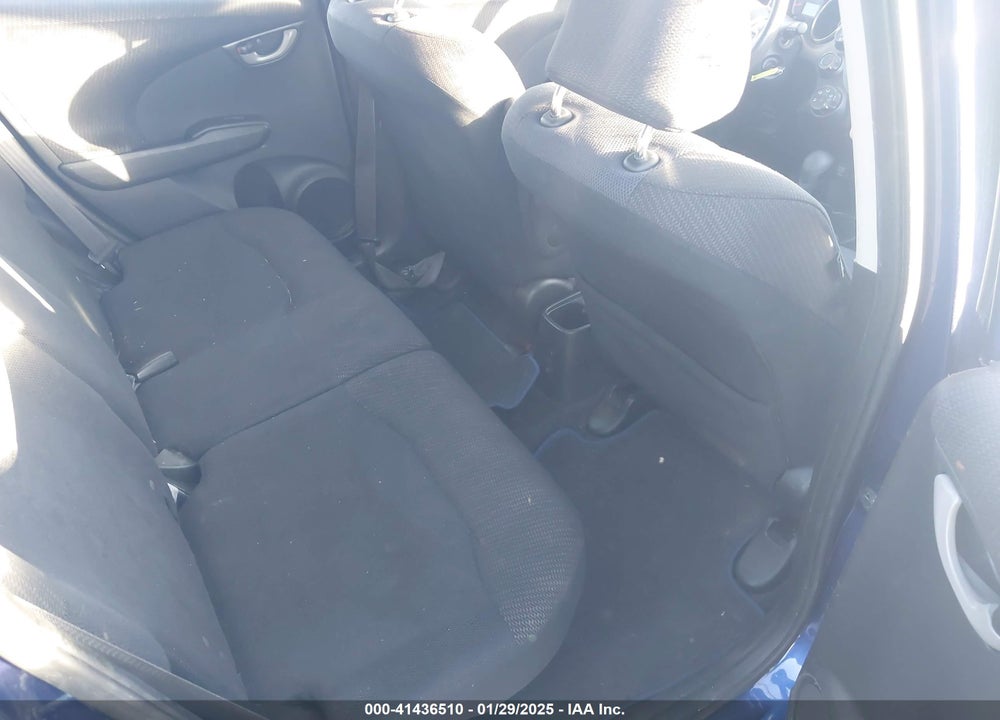 2013 HONDA FIT VIN: JHMGE8H61DC027041