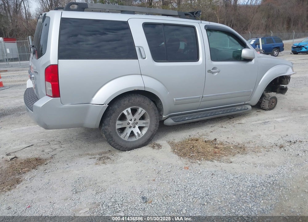 2011 NISSAN PATHFINDER SILVER VIN: 5N1AR1NB3BC606173