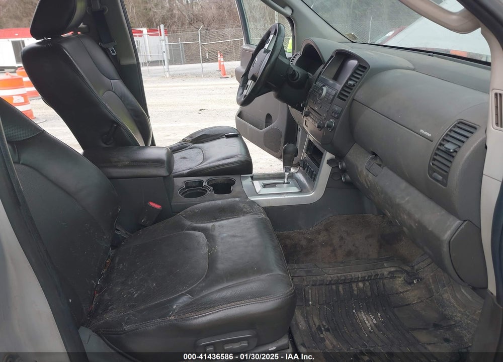2011 NISSAN PATHFINDER SILVER VIN: 5N1AR1NB3BC606173