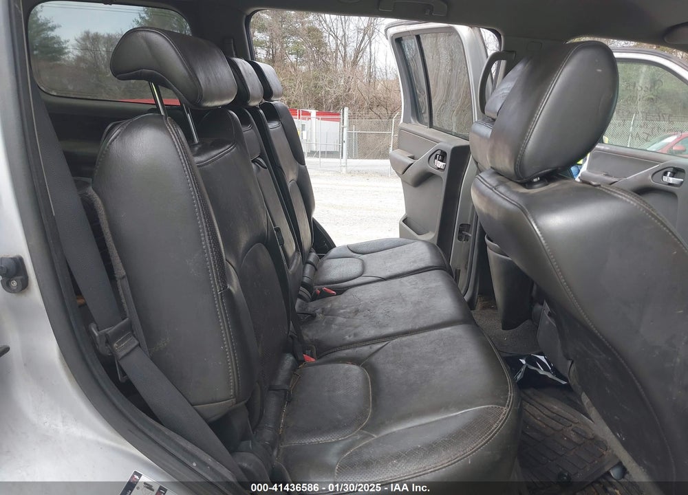 2011 NISSAN PATHFINDER SILVER VIN: 5N1AR1NB3BC606173