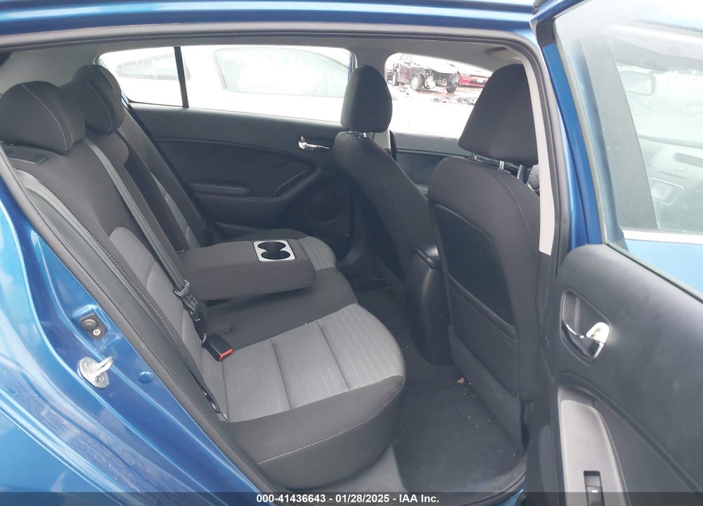 2015 KIA FORTE VIN: KNAFX5A88F5304483
