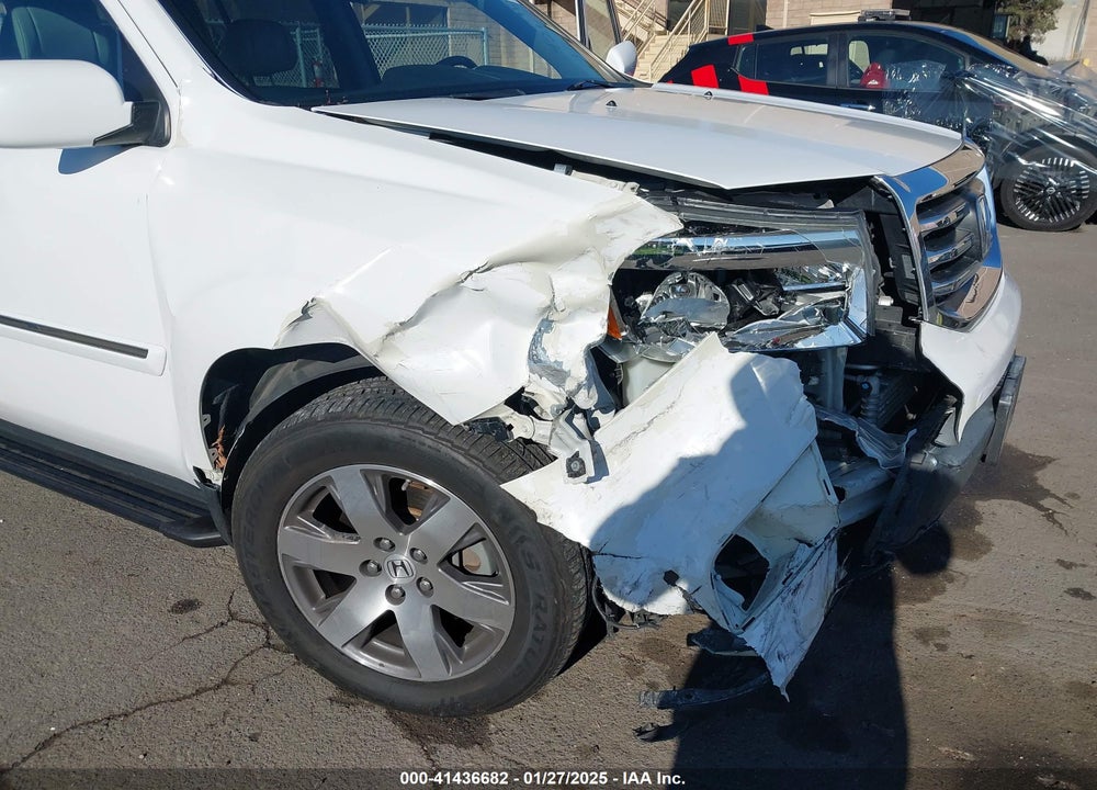 2014 HONDA PILOT TOURING VIN: 5FNYF4H90EB046884