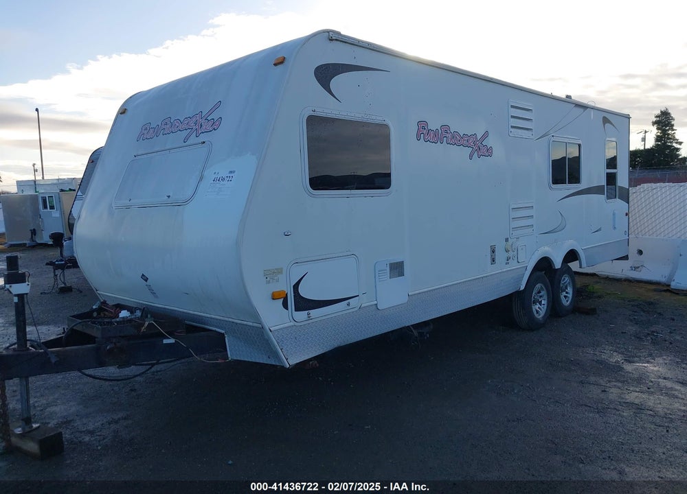 2008 CRUISER RV FUNFINDER XP245 VIN: 5RXTA242681015851