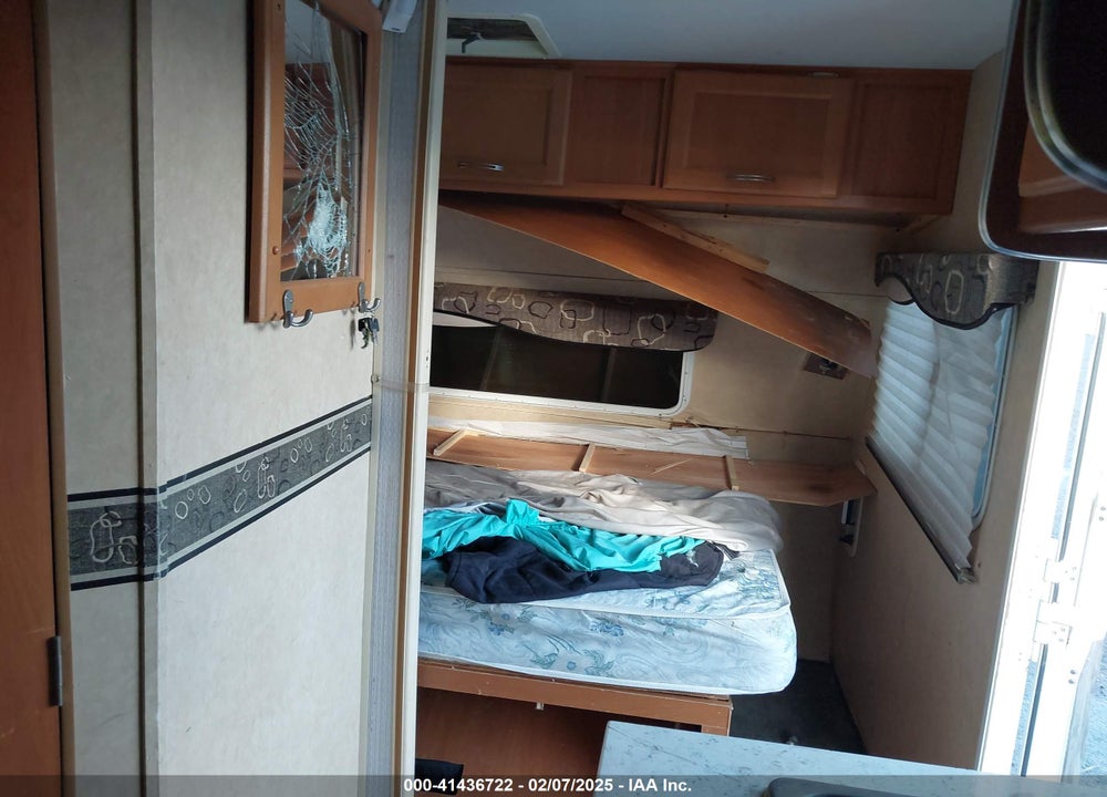 2008 CRUISER RV FUNFINDER XP245 VIN: 5RXTA242681015851