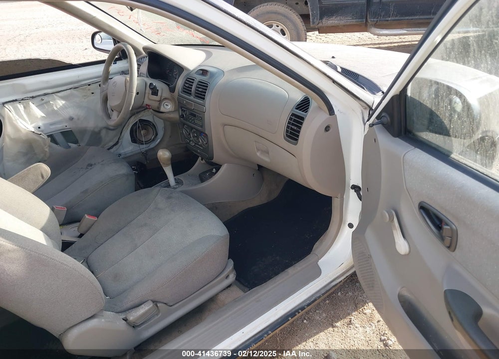 2001 HYUNDAI ACCENT GS VIN: KMHCG35C81U090873