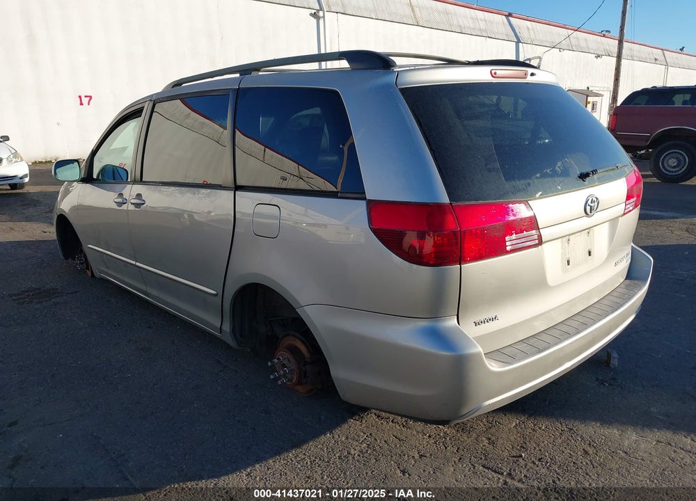 2005 TOYOTA SIENNA XLE VIN: 5TDBA22C25S041064